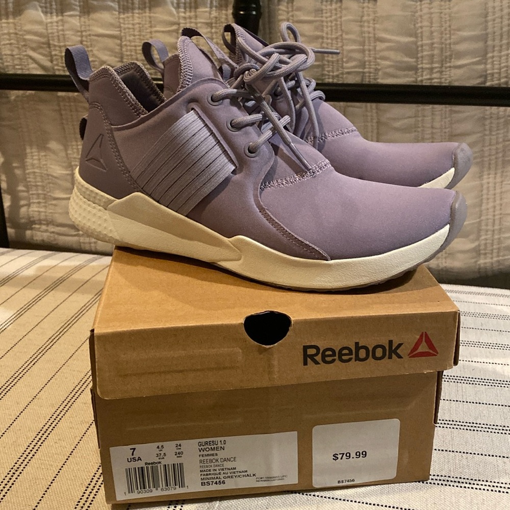 Reebok Sneakers
